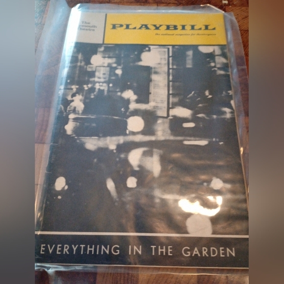 1 Playbill theater program from Broadway or off Broadway from the 1950s + 1960s - Picture 8 of 16